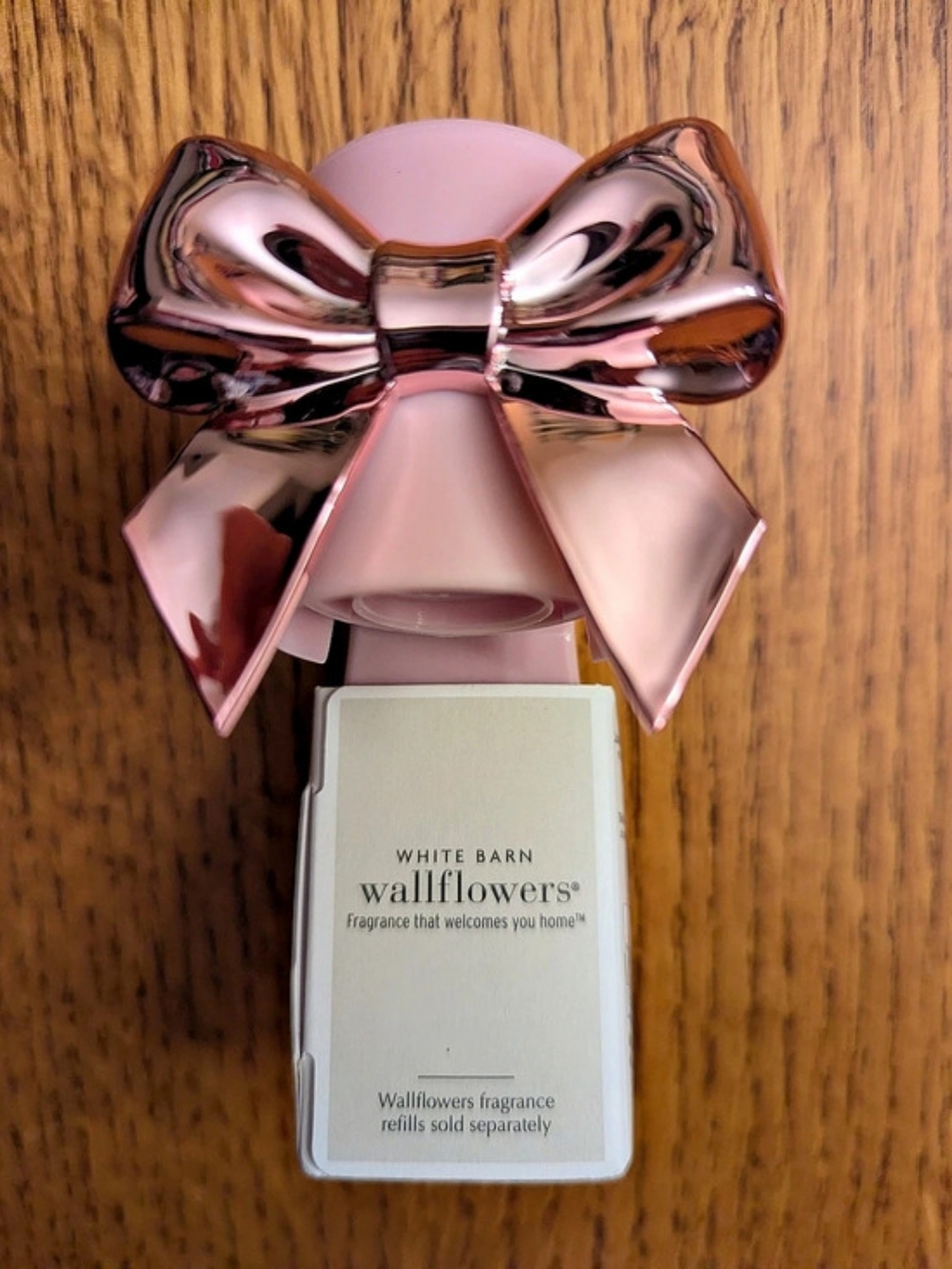 Bath and Body Works- Pink Bow │ White Barn- A Thousand Wishes Fragrance Plug In